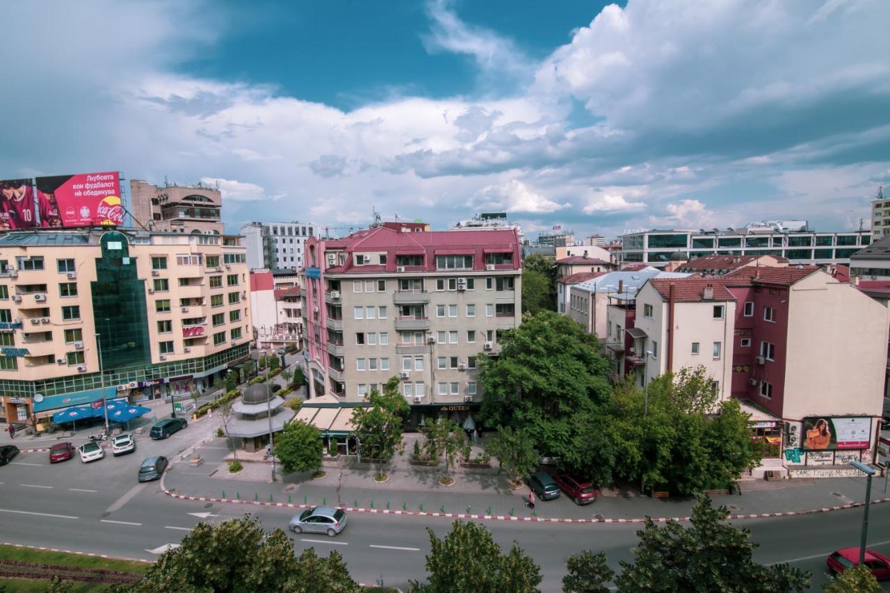5 Star Central Studio Skopje Bagian luar foto